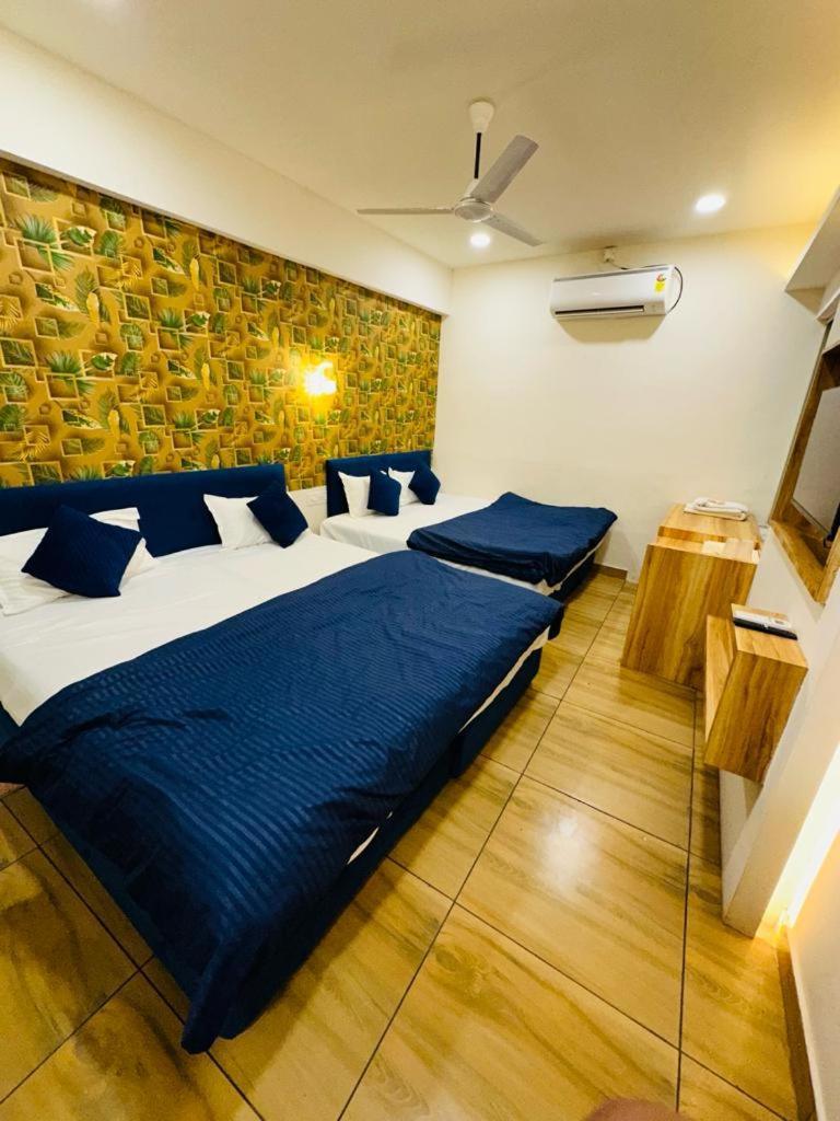 Hotel Shree Mahakal Krapa Удджайн Экстерьер фото